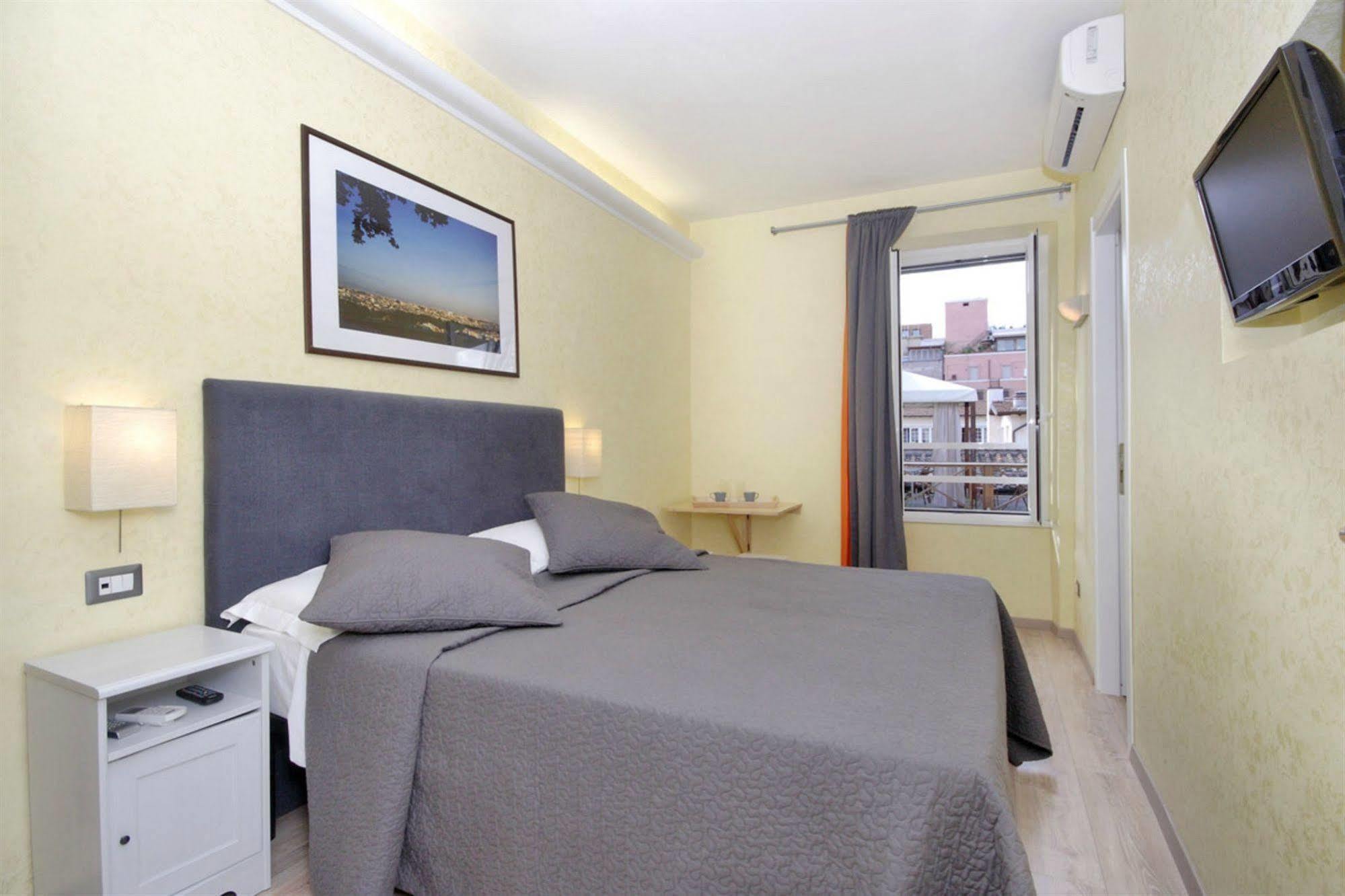 Daplace - Hqh Colosseo Rome Extérieur photo